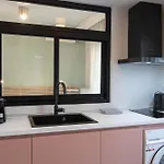 New Cozy Apt With Balcony Close To Analipsi Metro