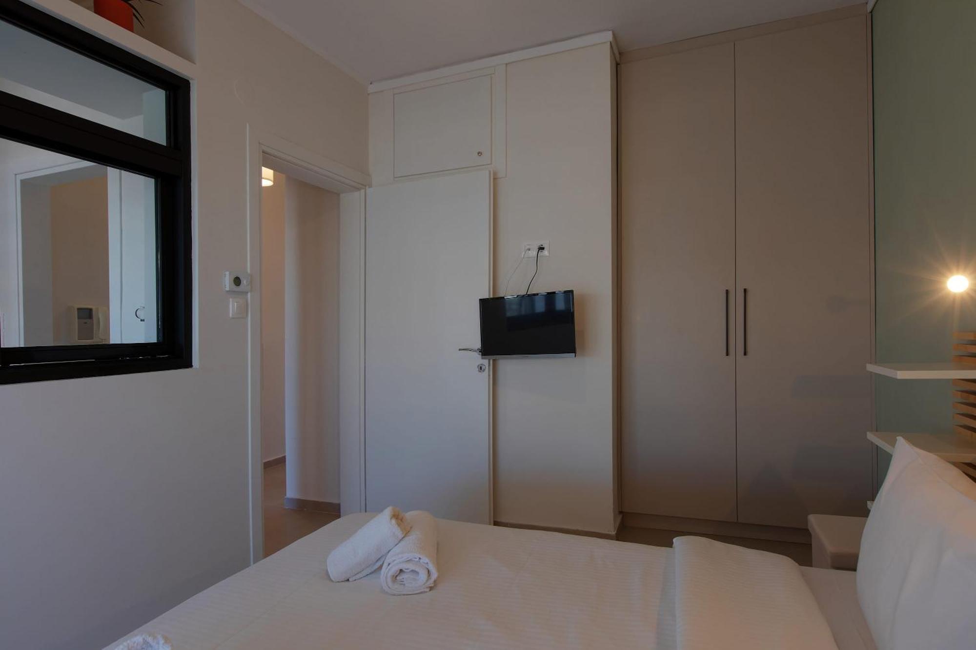 New Cozy With Balcony Close To Analipsi Metro Apartment *
